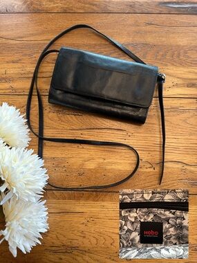 Hobo International Black Leather Wallet Crossbody Purse